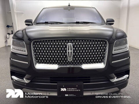 2019 Lincoln Navigator Select