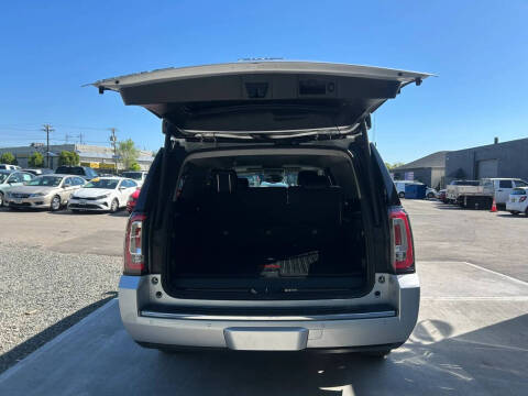 2017 GMC Yukon XL Denali