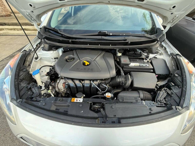 2017 Hyundai Elantra GT