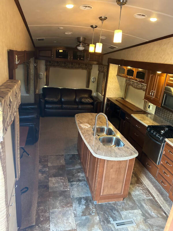 2014 Cedar Creek 36 CKTS