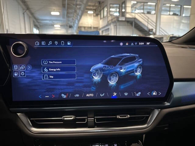 2024 Chevrolet Equinox EV LT