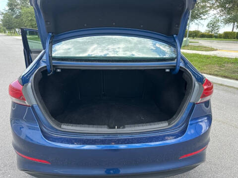 2018 Hyundai Elantra