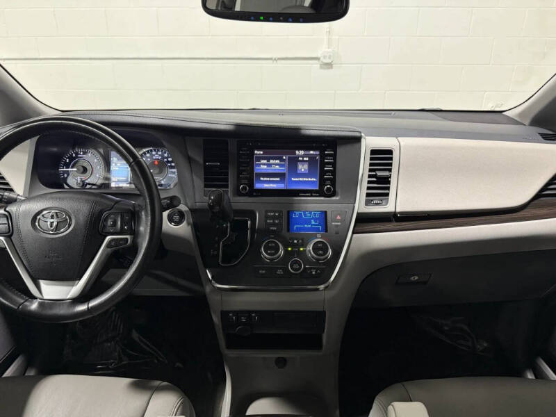 2018 Toyota Sienna