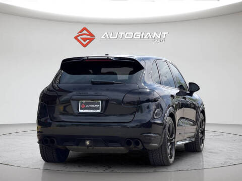 2013 Porsche Cayenne GTS