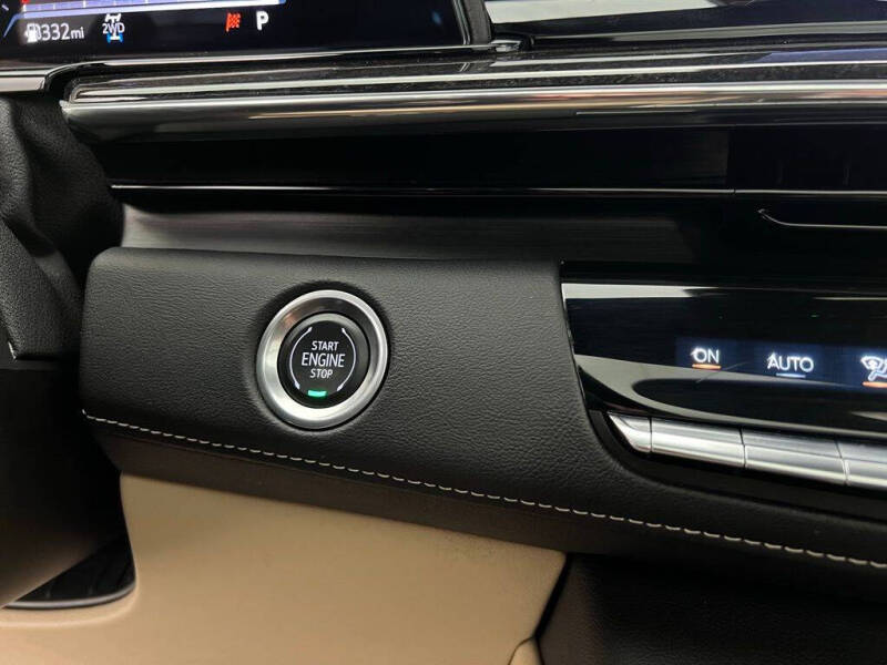 2023 Cadillac Escalade ESV Premium Luxury