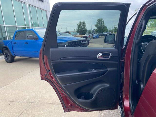 2020 Jeep Grand Cherokee Laredo E