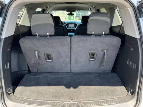 2017 GMC Acadia SLE-2