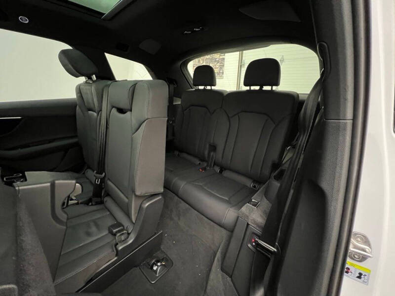 2022 Audi Q7 quattro Premium Plus 55 TFSI