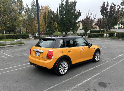 2015 MINI Hardtop 4 Door Cooper