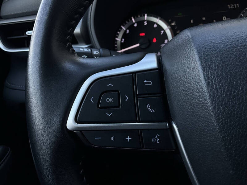 2025 Toyota Highlander LE