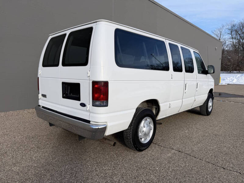2007 Ford E-Series E-150 XLT