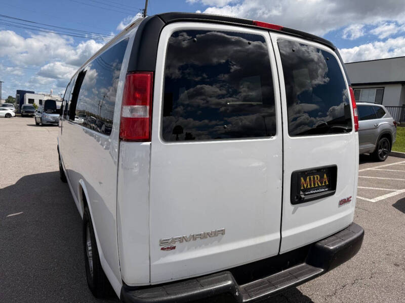 2017 GMC Savana LS 3500