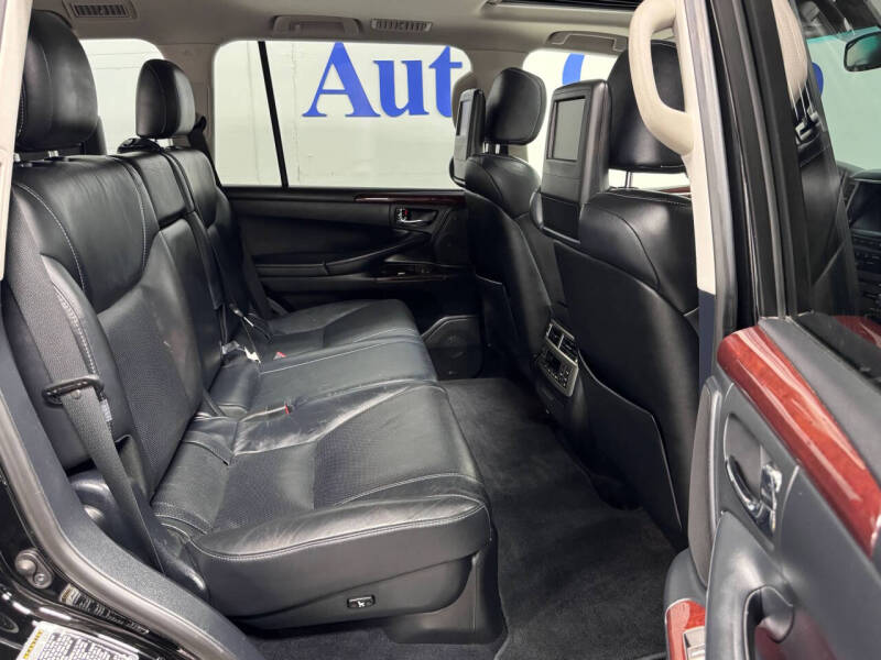 2014 Lexus LX 570