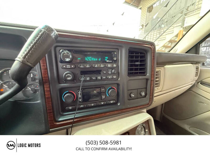 2003 Cadillac Escalade