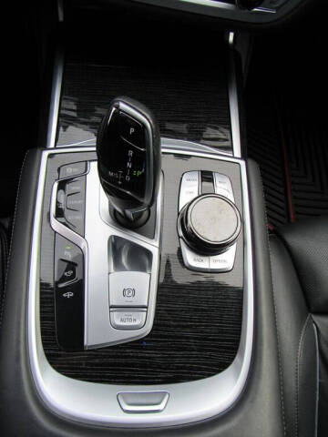 2019 BMW 7 Series 740i