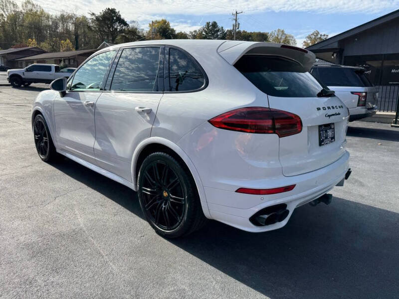 2017 Porsche Cayenne Turbo