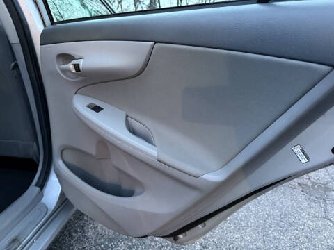 2009 Toyota Corolla LE