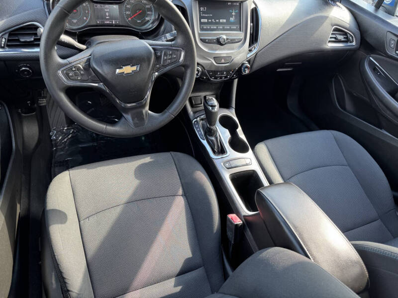 2018 Chevrolet Cruze LT Auto