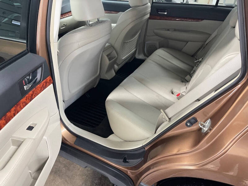 2011 Subaru Outback 2.5i Limited