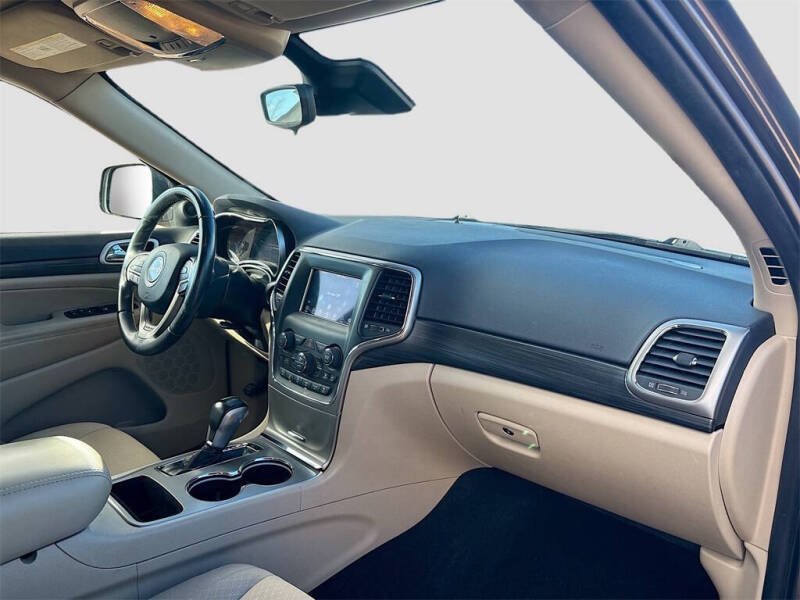 2021 Jeep Grand Cherokee Laredo E