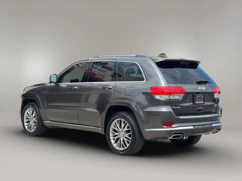 2018 Jeep Grand Cherokee Summit