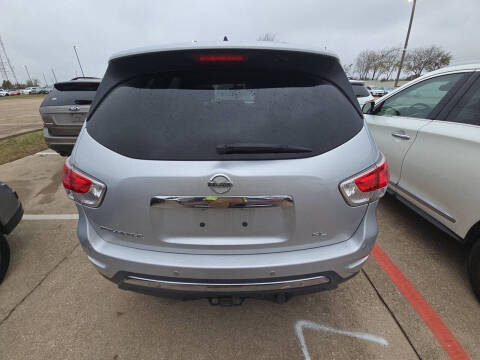 2013 Nissan Pathfinder SL