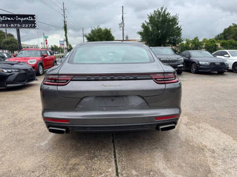 2018 Porsche Panamera