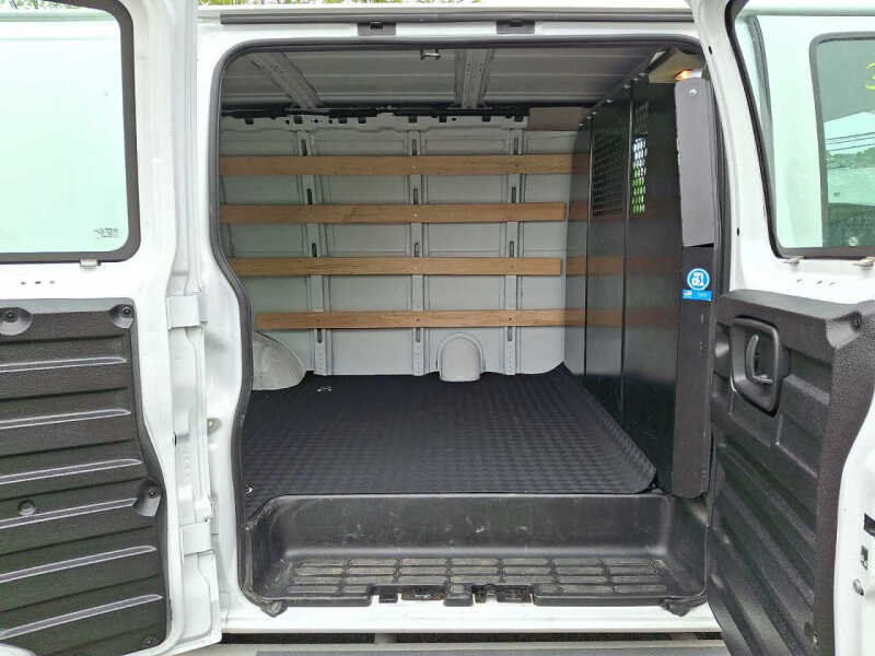 2024 Chevrolet Express 2500