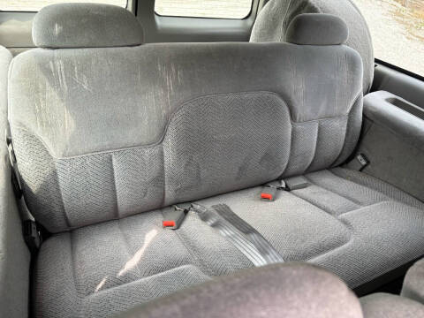 1999 GMC Suburban C1500 SLE