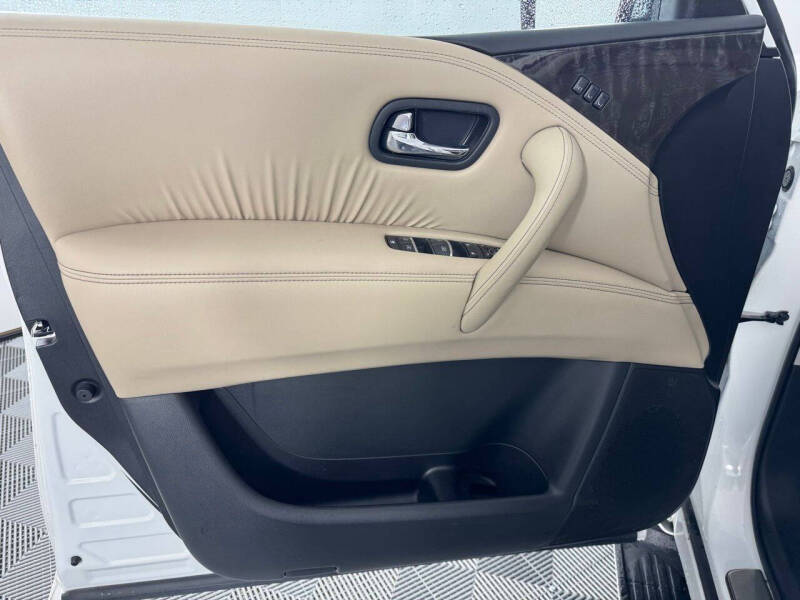 2024 Nissan Armada Platinum