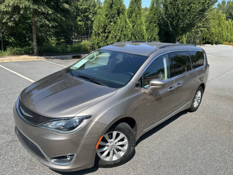 2017 Chrysler Pacifica Touring-L
