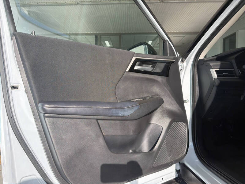 2024 Mitsubishi Outlander ES