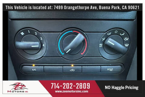 2005 Ford Mustang V6 Deluxe