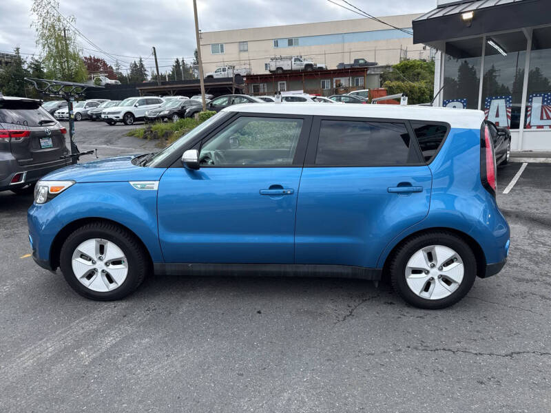 Used 2016 Kia Soul EV with VIN KNDJP3AE0G7017829 for sale in Edmonds, WA