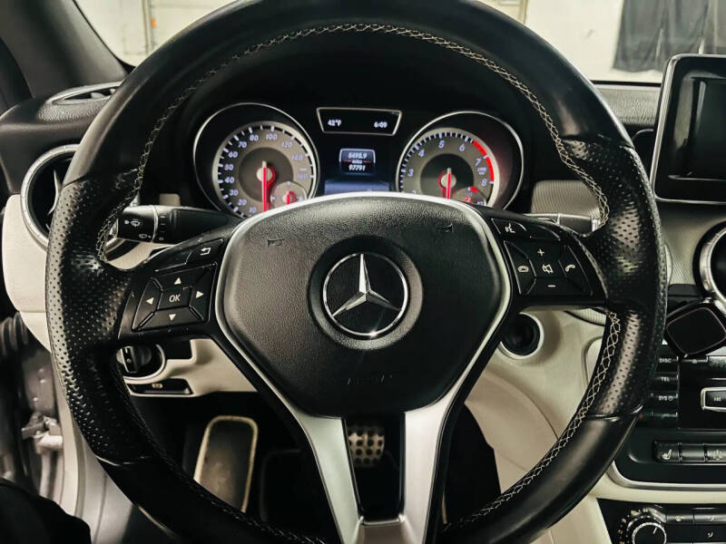 2014 Mercedes-Benz CLA CLA 250 4MATIC