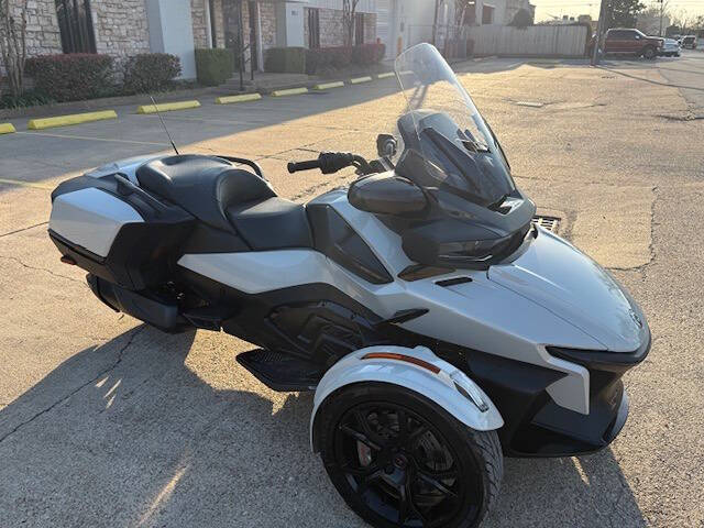 2021 Can-Am Spyder RT