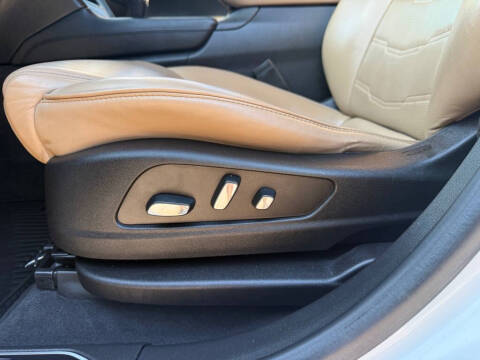 2018 Cadillac XT5 Platinum