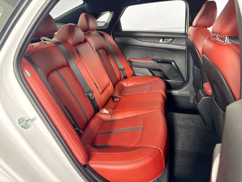 2023 Kia K5