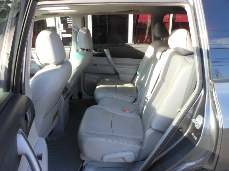 2009 Toyota Highlander Sport