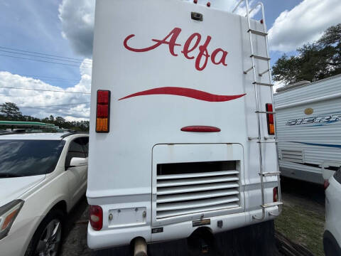 2005 Freightliner XCS Chassis