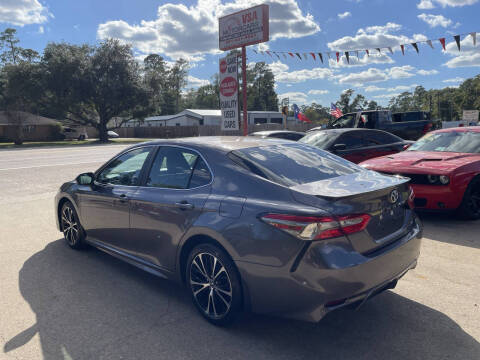 2018 Toyota Camry SE