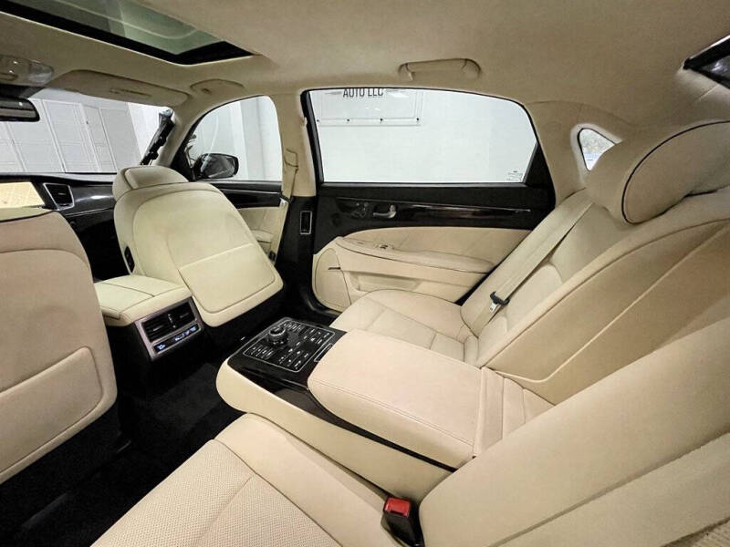 2014 Hyundai Equus Signature