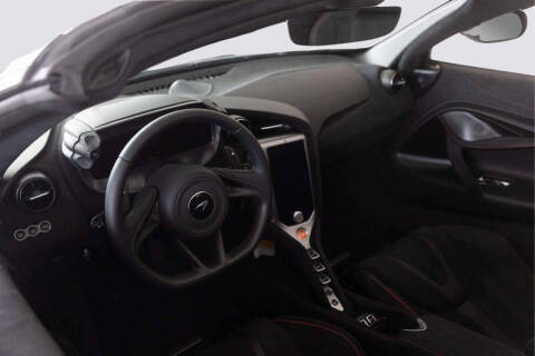 2025 McLaren 750S Spider