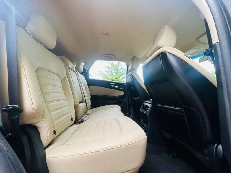 2020 Ford Edge