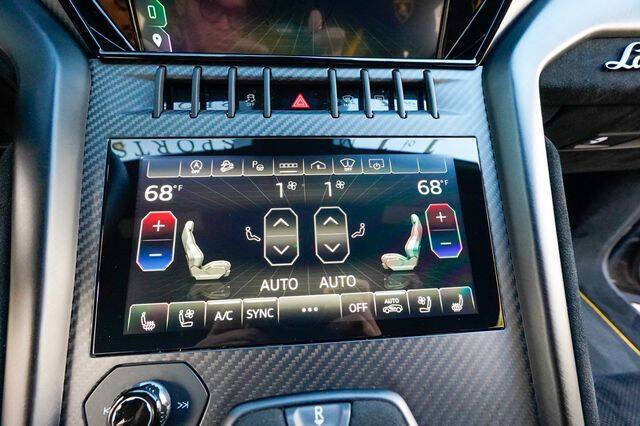 2023 Lamborghini Urus Performante