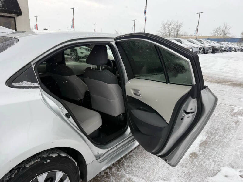 2020 Toyota Corolla Hybrid LE