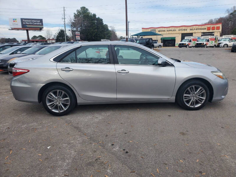 2015 Toyota Camry SE