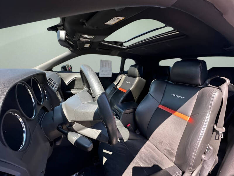 2008 Dodge Challenger SRT8