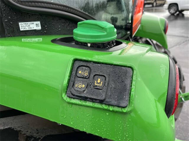 2023 John Deere 4044R