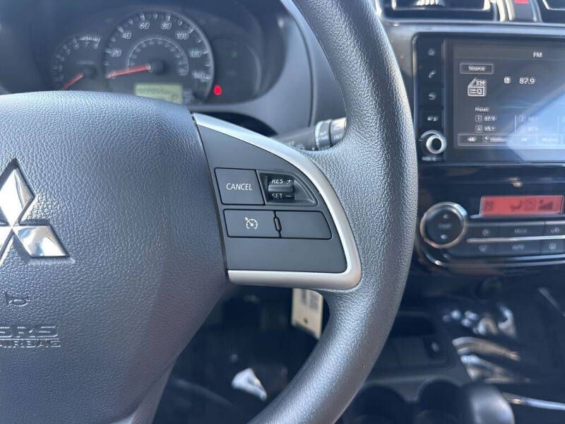 2024 Mitsubishi Mirage ES